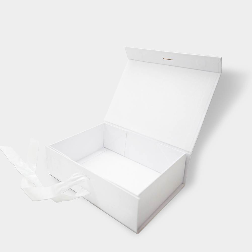 IDEAL White Collapsible Magnetic Lid Gift Box 230 x 170 x 70 mm