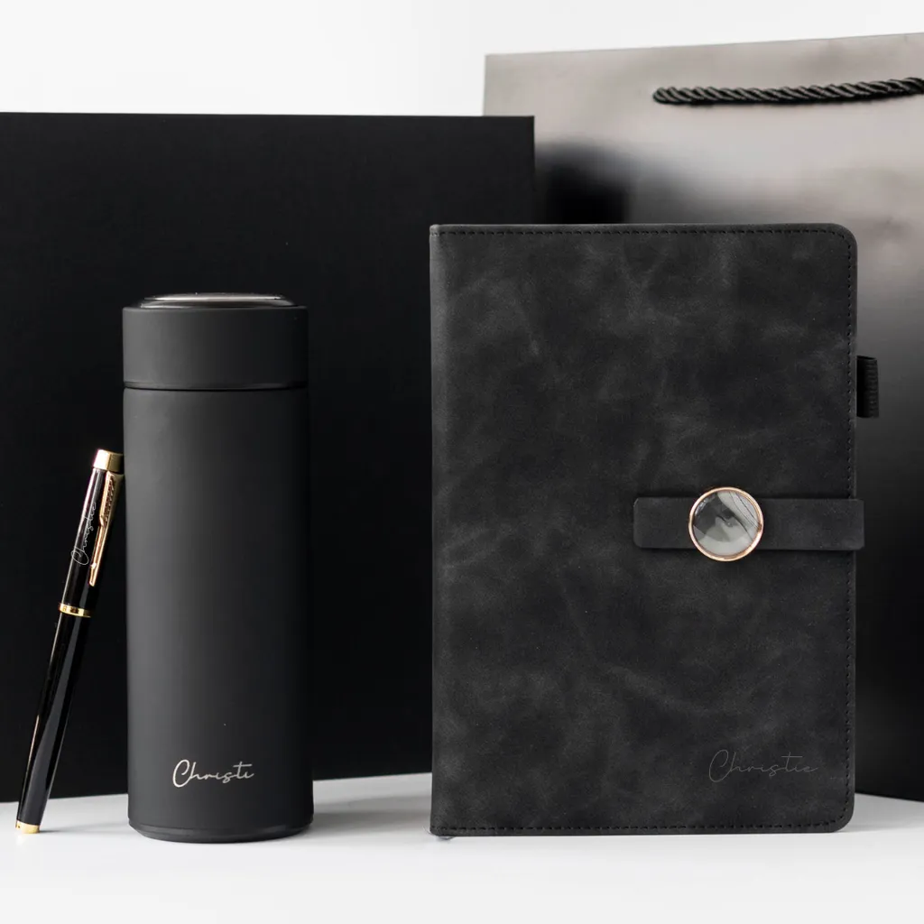 Timeless Notation Kit with Notebook, Pen and Flask - Black