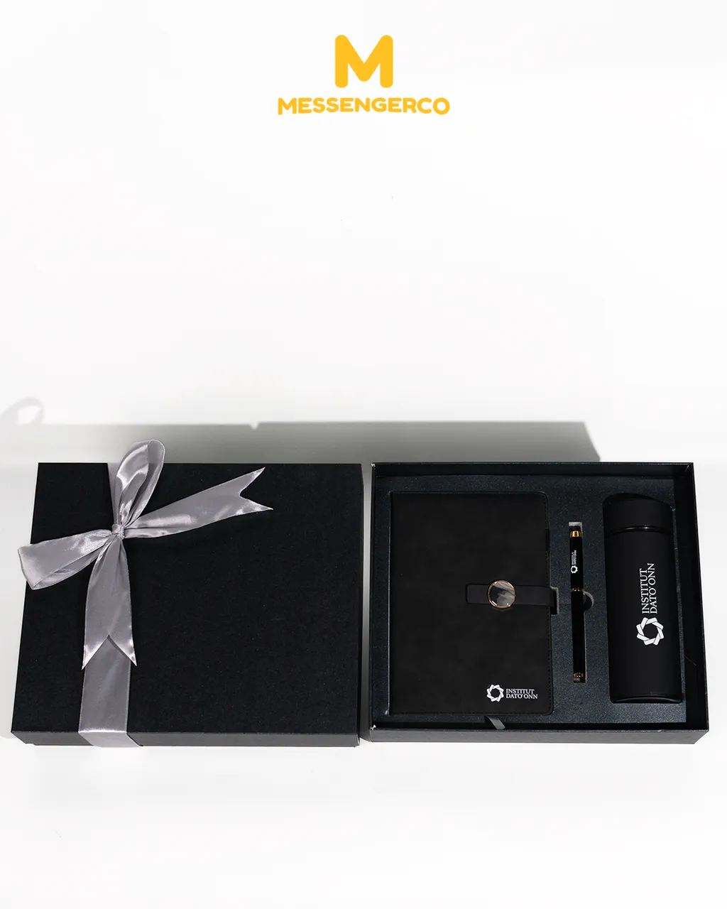 Timeless Notation Kit with Notebook, Pen and Flask - Black - Image 2