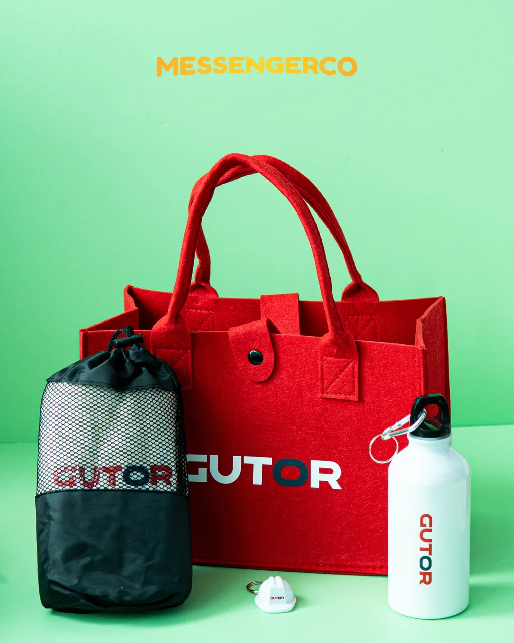 Champion Gift Set – Sports Bottle, Cotton Towel & Keychain