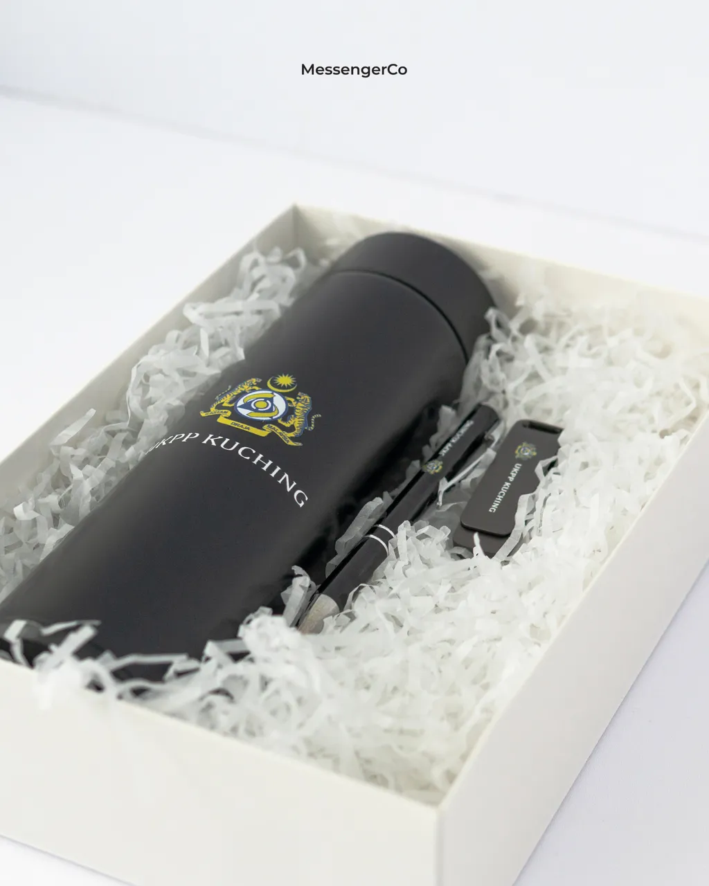 Valor Gift Set – Thermal Flask, Pen & USB Drive