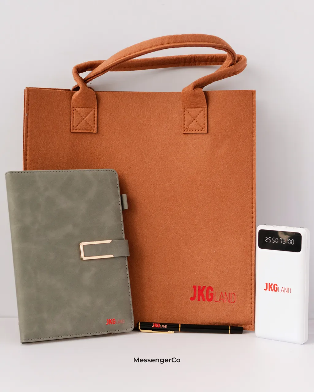 Nexus Gift Set – Notebook, Power Bank & Felt Bag