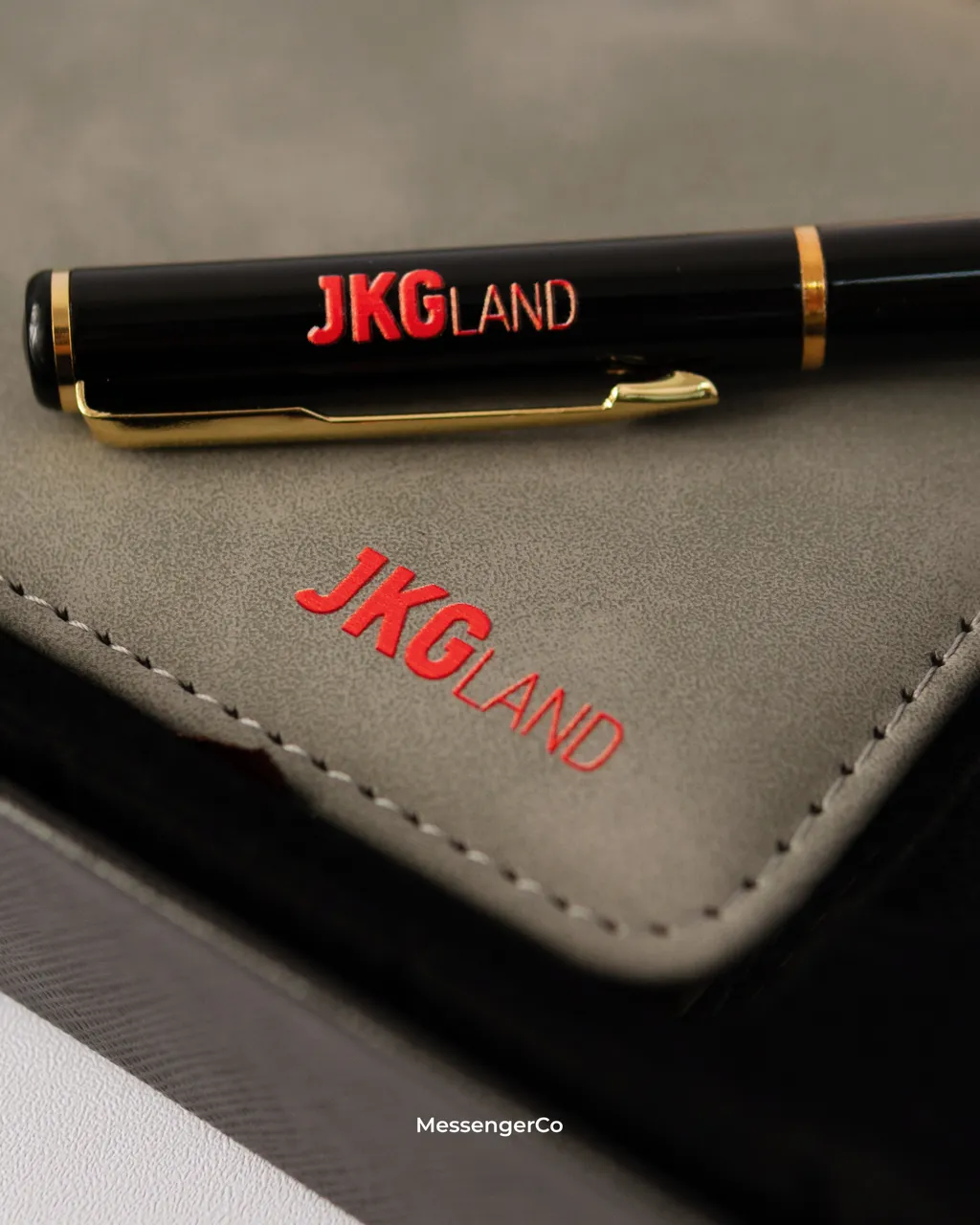 Nexus Gift Set – Notebook, Power Bank & Felt Bag - Image 6