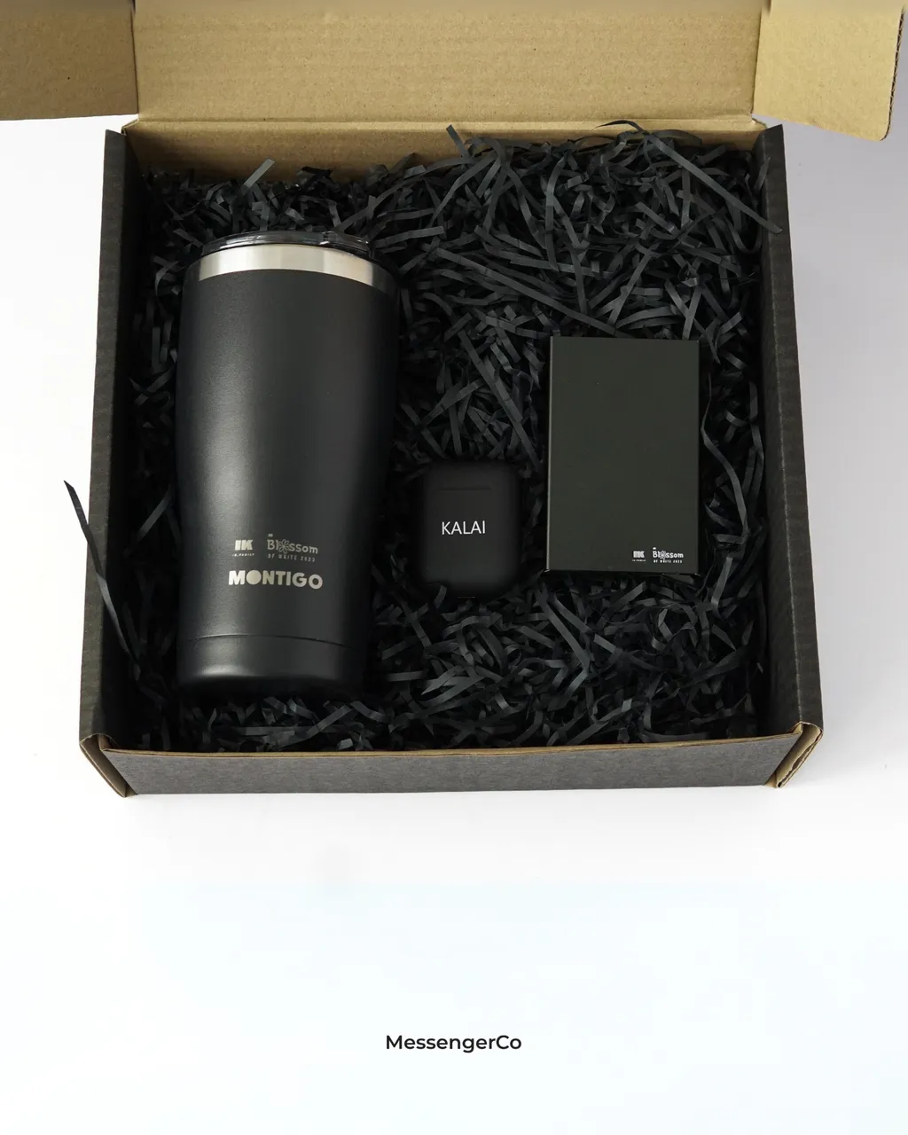 Pique Gift Set – Personalised Earbuds, Card Holder & Tumbler - Image 5