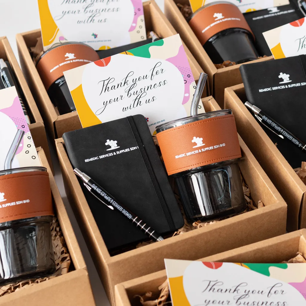 Zenith Gift Set – Mug, Notebook & Pen