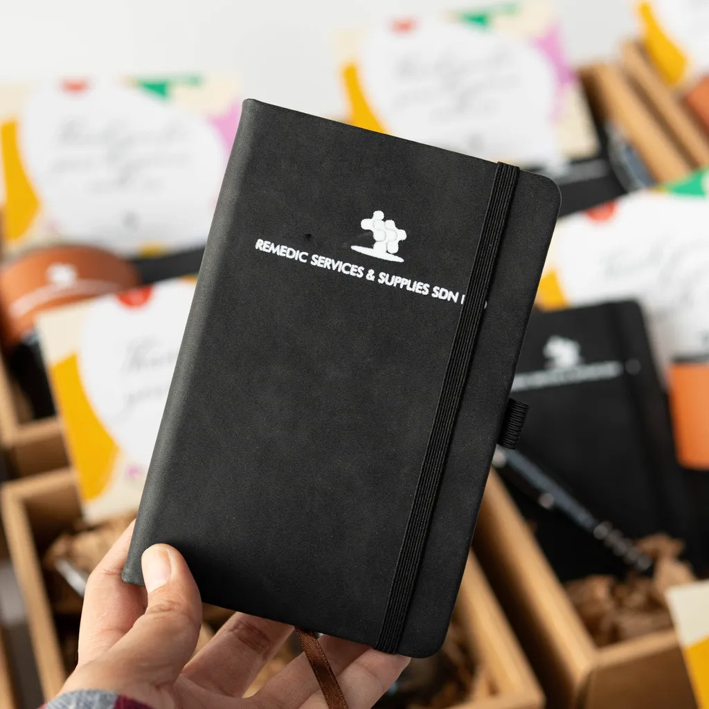 Zenith Gift Set – Mug, Notebook & Pen - Image 3