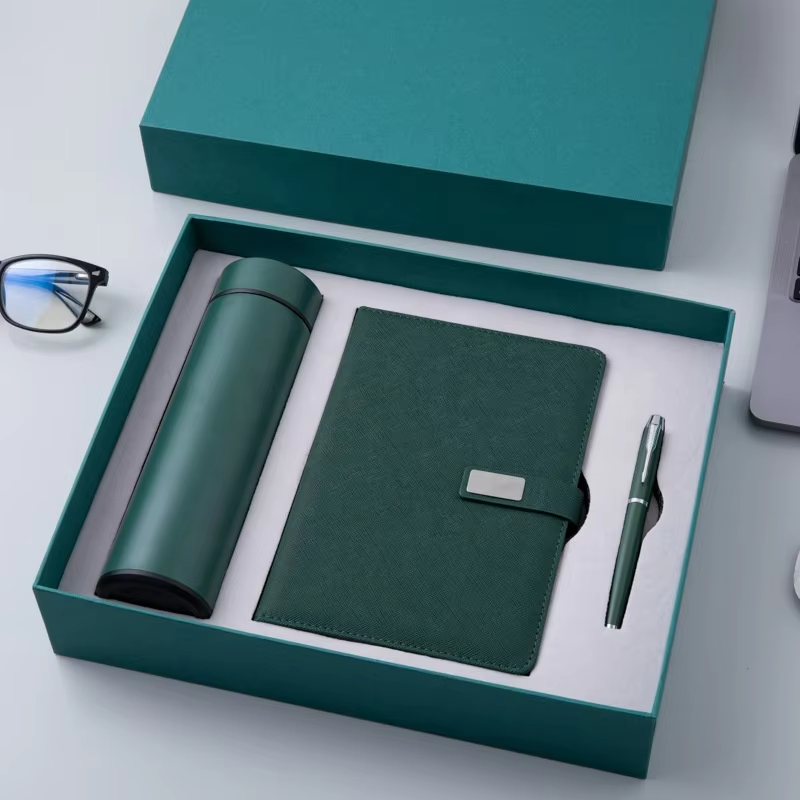 Emerald Gift Set - Notebook, Pen & Flask