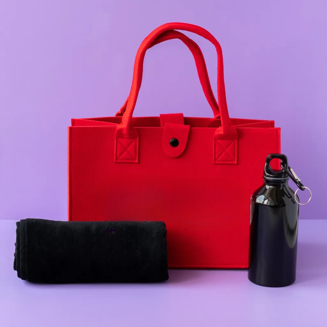 Golf Gift Set – Sports Bottle, Towel & Felt Bag - Image 7