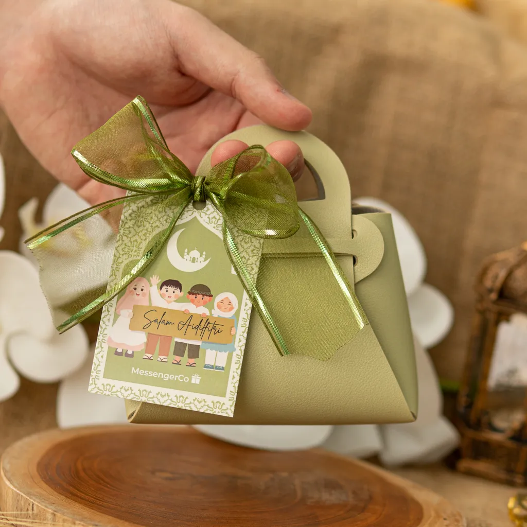 Dahlia Raya Gift Set - Image 2