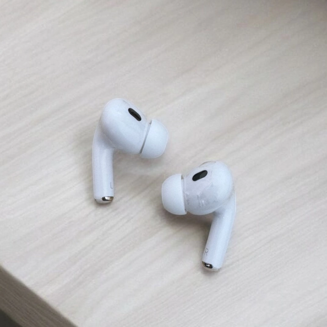 HEARO Wireless Earbuds White