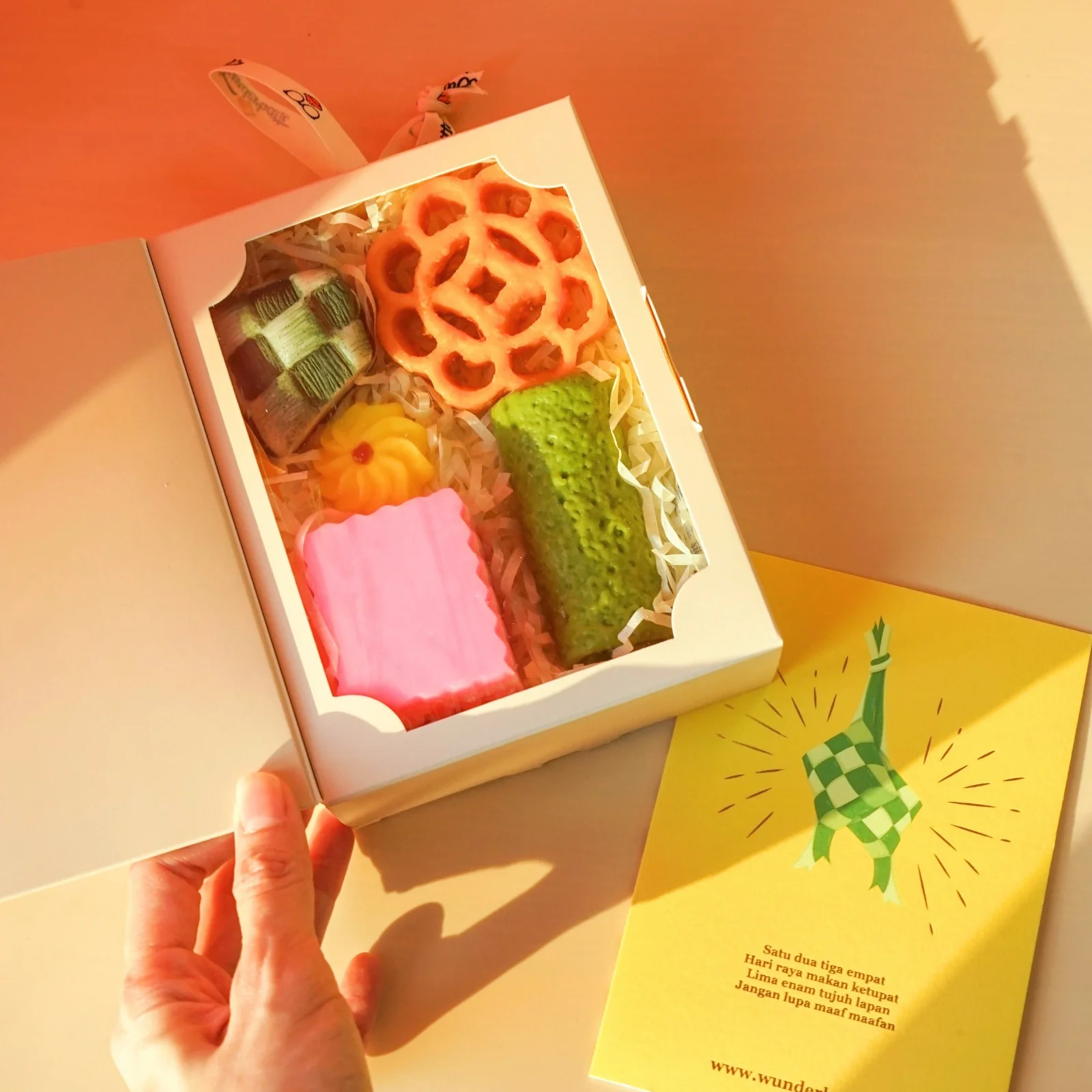 WUNDERBATH Raya Kuih-llection Gift Set